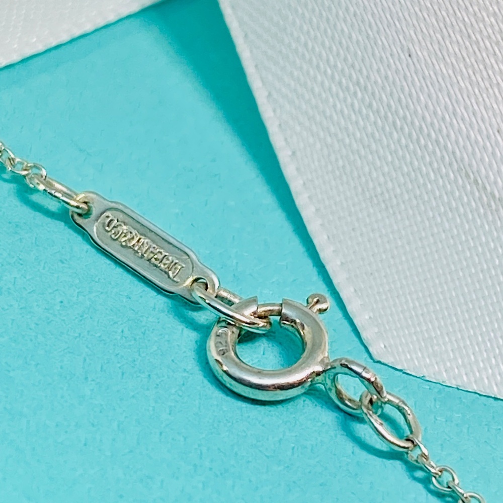 Tiffany & Co. Maple leaf Necklace Sterling Silver (.925) 18” box retired - Picture 7 of 7